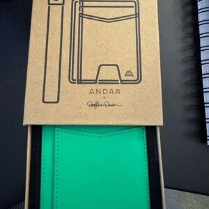 Andar Green Leather Card Wallet – Slim Compact Design